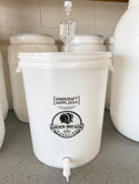 Fermenter 30L Bucket Food Grade Plastic 30L Bucket fermenter - includes Airlock, Grommet, Temperature reader (stick on), Tap & Sediment Reducer  Use to ferment distilling washes  Push on lid
